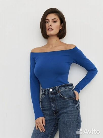 Лонгслив с открытыми плечами xs