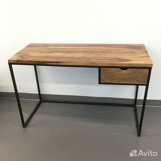 Стол в стиле лофт для офиса