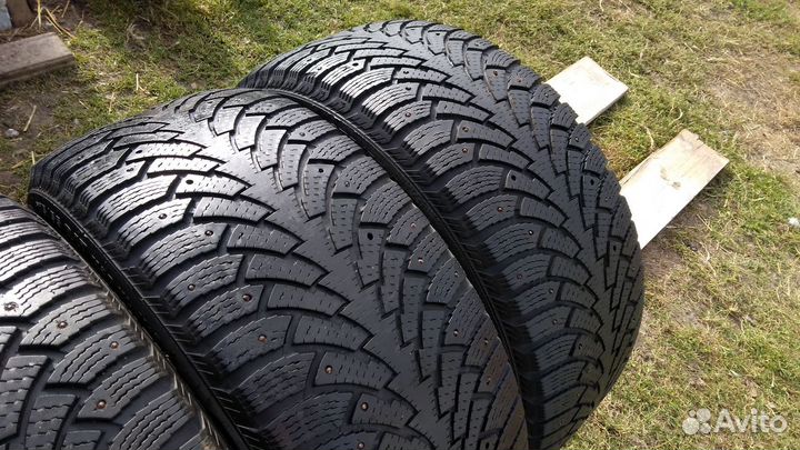 Nokian Tyres Hakkapeliitta 5 SUV 275/55 R17