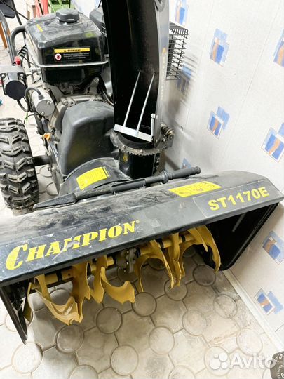 Снегоуборщик Champion ST1170E