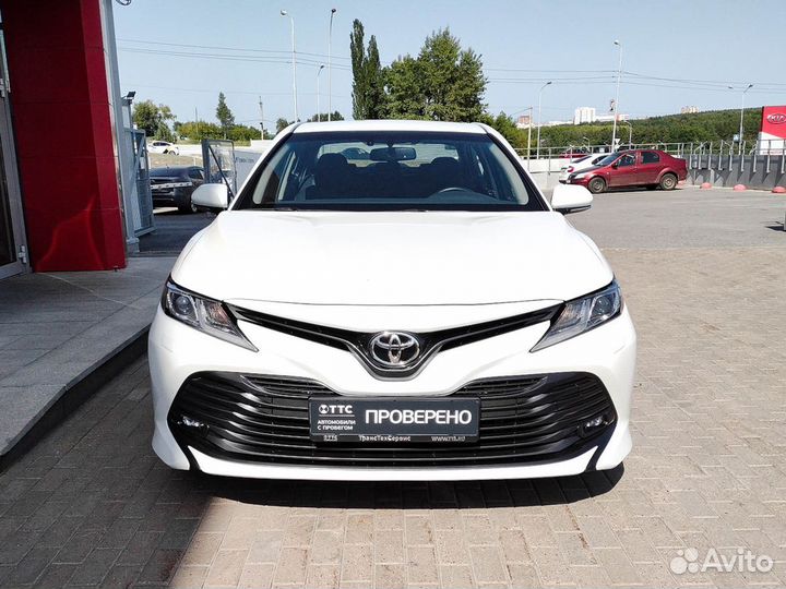 Toyota Camry, 2020