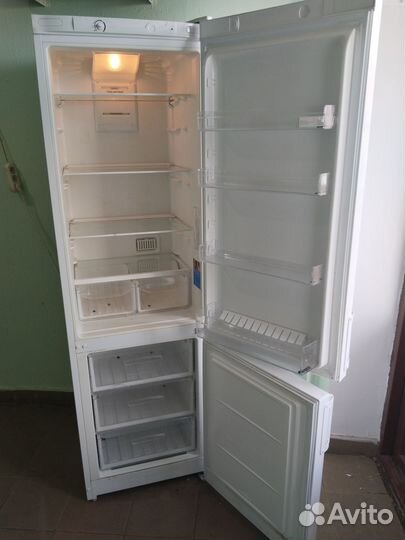 2 метра,NO Frost total,Indesit 324 литра-2 года