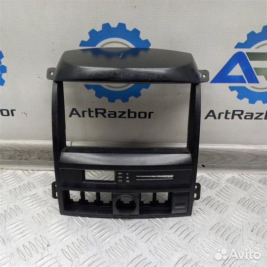 Рамка магнитолы Kia Sorento 1 BL 2.5 D4CB 145Л.С