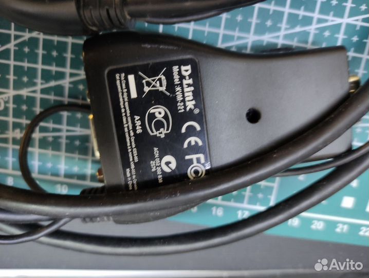 KVM переключатель D-Link KVM-221