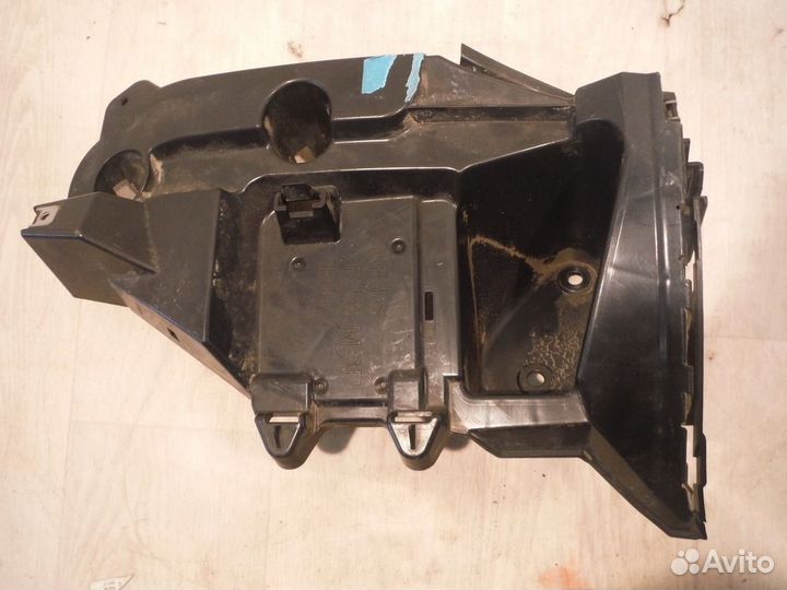 Кронштейн заднего бампера правый BMW X6 F16 2015