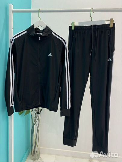 Спортивный костюм adidas