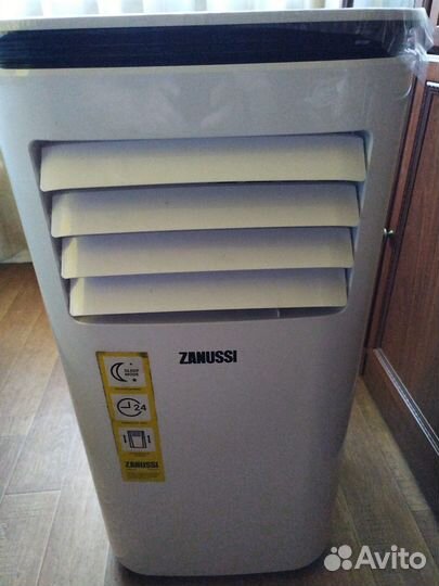 Кондиционер мобильный Zanussi zacm-09SN/N1 белый