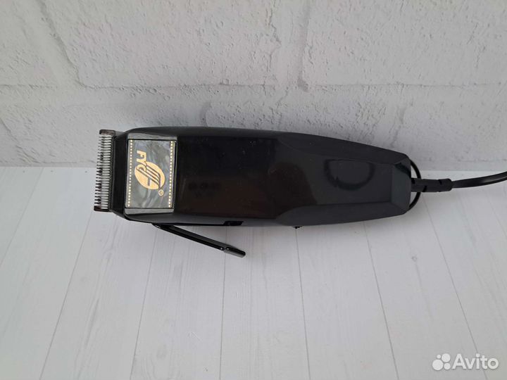 Машинка для стрижки FUC