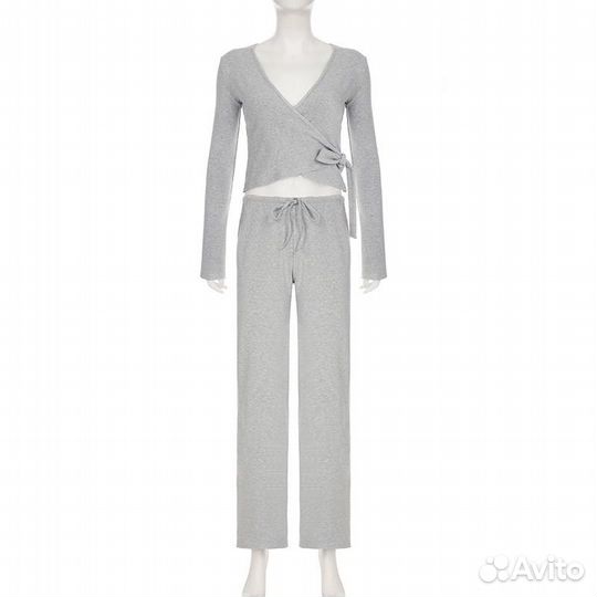Костюм женский