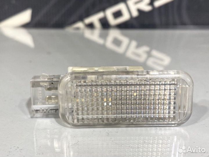 Плафон салона Audi A6 C6 caja 2009