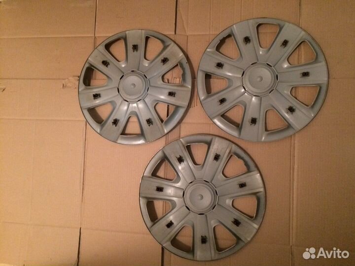 Колпак колеса VW Polo 6R0601147