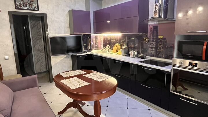 2-к. квартира, 83 м², 9/17 эт.