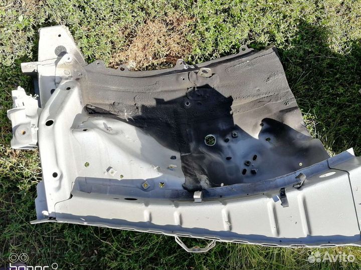 Лонжерон Toyota Camry