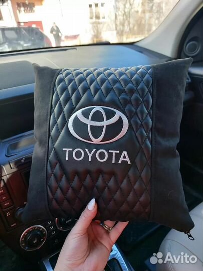 Подушка автомобильная аксессуар Toyota