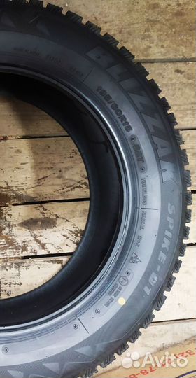 Bridgestone Blizzak Spike-01 195/60 R15 88