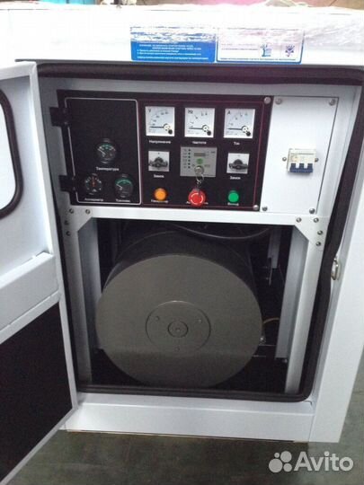 Дизельный генератор 25 квт защитный кожух