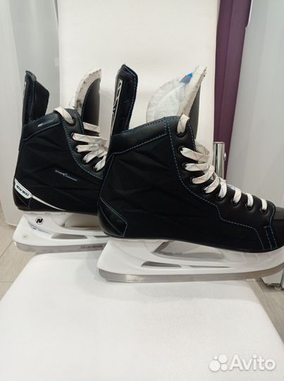 Коньки хоккейные