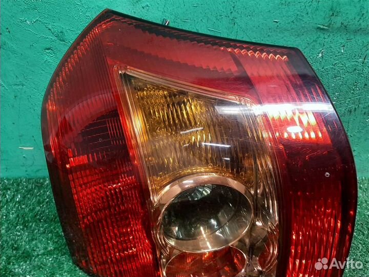 Фонарь задний левый Toyota Corolla E120 2006