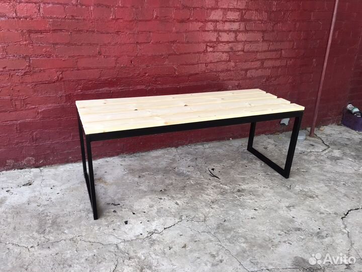 Скамейка в стиле лофт