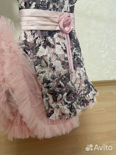 Нарядное платье 5-6 лет