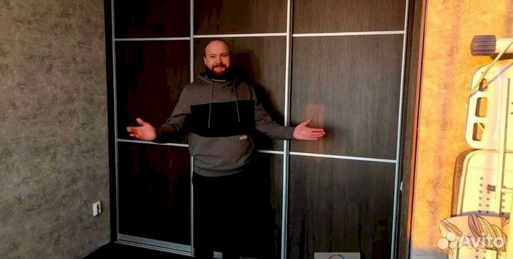 Встраиваемый шкаф