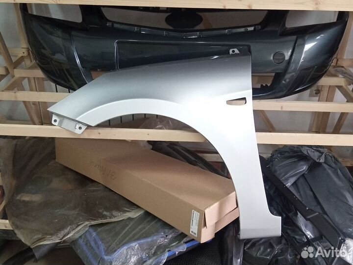 Крыло переднее левое hyundai solaris серебристый