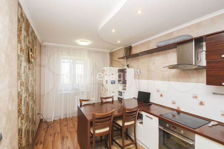 2-к. квартира, 80,1 м², 8/9 эт.