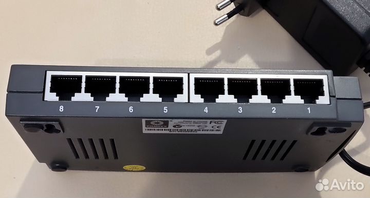 Коммутатор Compex PS2208b + сетевые платы PCI