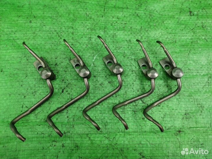 Форсунка маслянная 5.0 TDI AYH