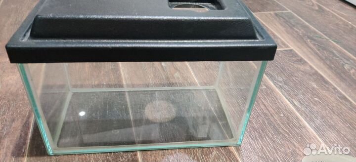 Аквариум с крышкой 4л