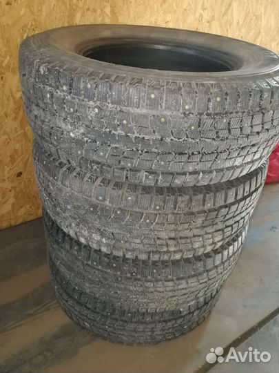 Dunlop SP Winter Ice 03 265/65 R17 116