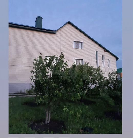 Коттедж 350 м² на участке 40 сот.