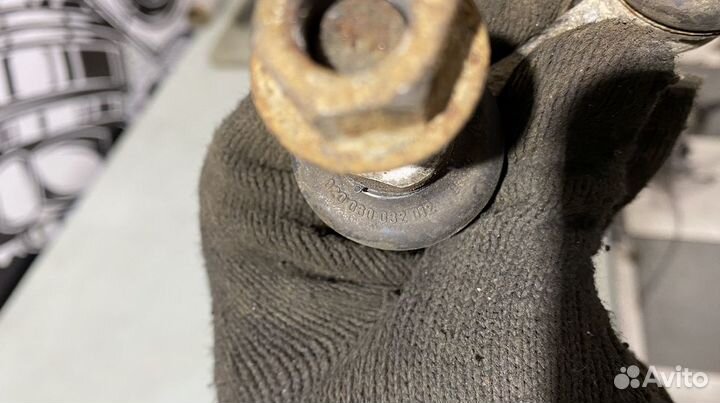 Стойки стабилизатора задние BMW X5 E53