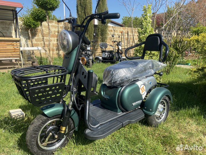 Электроскутер трицикл