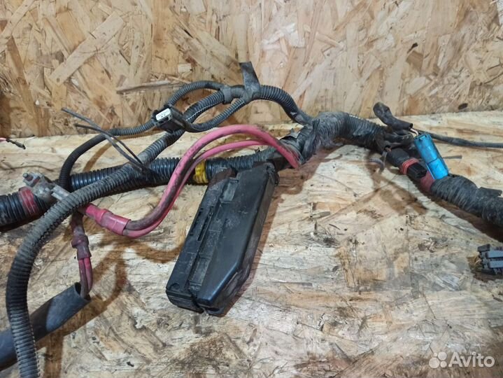 Проводка моторго отсека Renault Logan 1