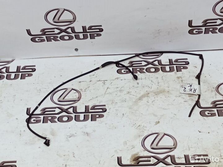 Форсунка омывателя лобового стекла Lexus Rx400H