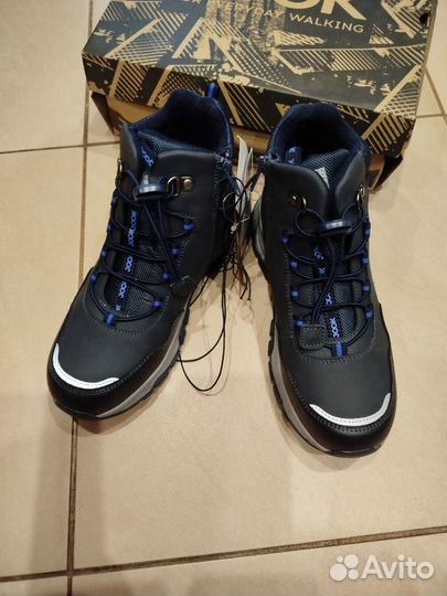 Новые демисезонные ботинки 36