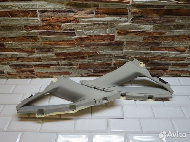 Обшивка задней форточки Audi A8 D4 A8D4