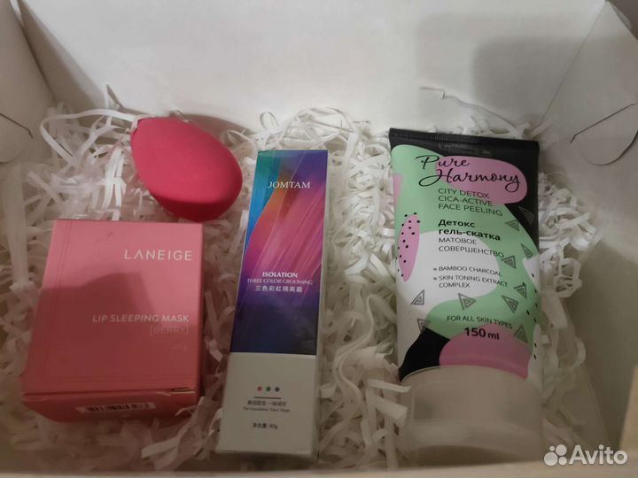 Подарочные наборы косметики/подарок на 8 марта