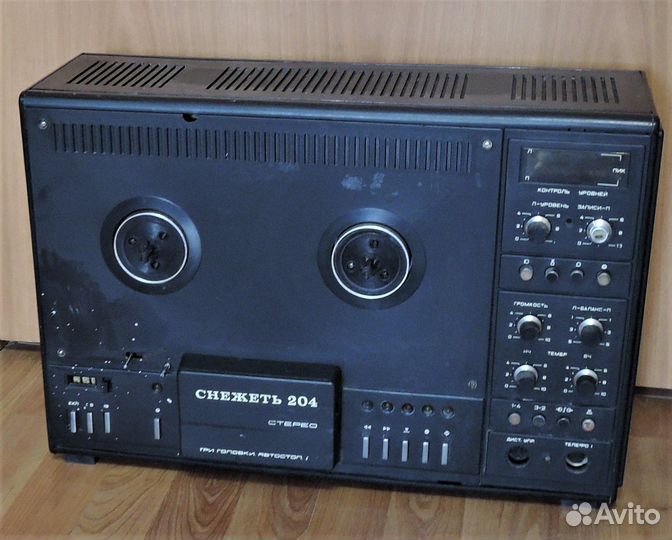 Магнитофон Снежеть 204