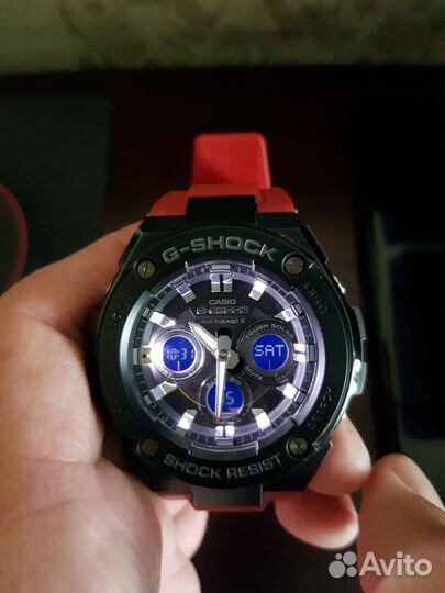 Casio G-Shock GST-W300G, состояние новых