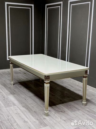 Стол со стульями в наличии\оплата при получении