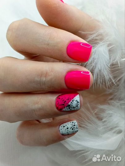 Модель на маникюр+гель-лак