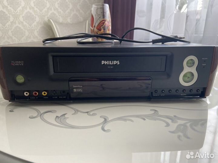 Видеомагнитофон Philips VR-967 Matchline