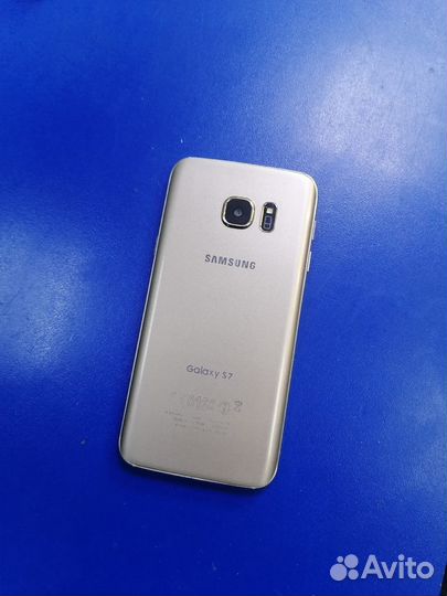 Samsung Galaxy S7, 4/64 ГБ