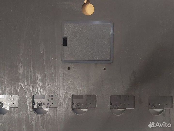 Часы настенные Citizen