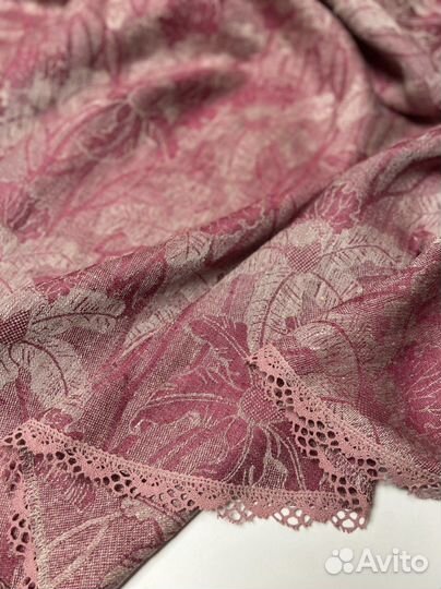 Льняная круглая скатерть жаккард бордо