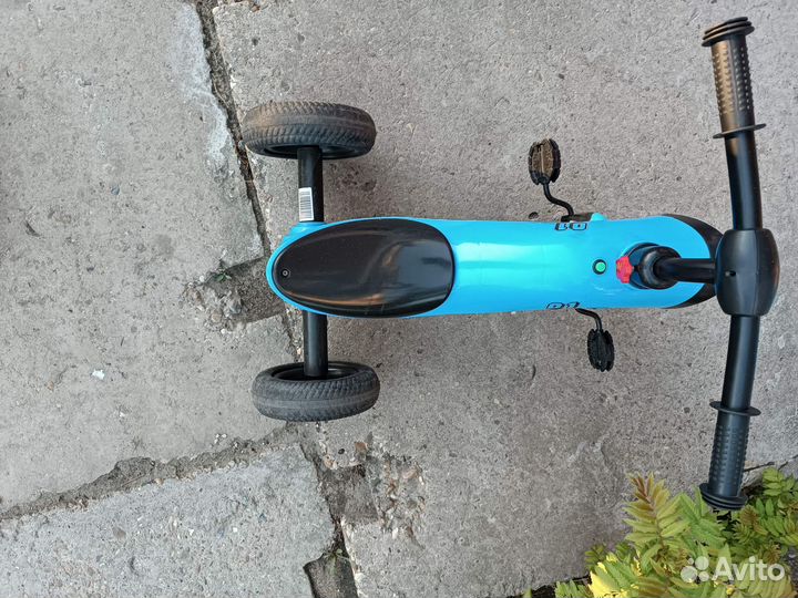 Детский трехколесный велосипед