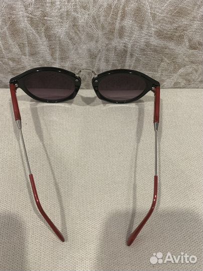 Солнцезащитные очки