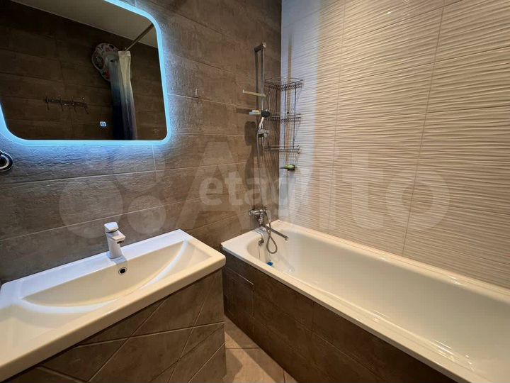 2-к. квартира, 51 м², 2/26 эт.